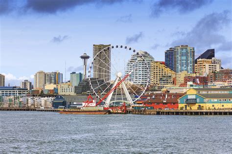 Seattle Great Wheel in Seattle - See the Sights From This Soaring ...