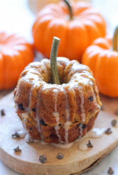 Mini Pumpkin Bundt Cakes with Cinnamon Glaze - Damn Delicious