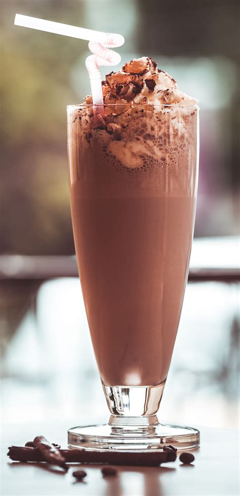 Easy Chocolate Milkshake Recipe | Recipe | Easy chocolate milkshake ...