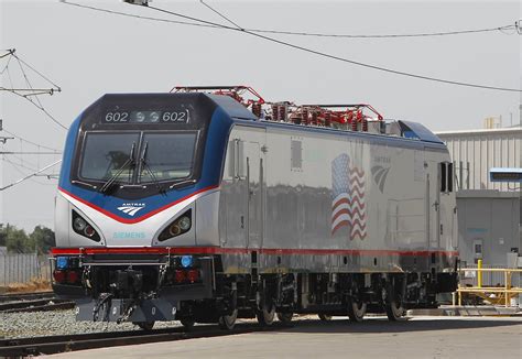 Would electric locomotives be a good backup plan for Caltrain ...