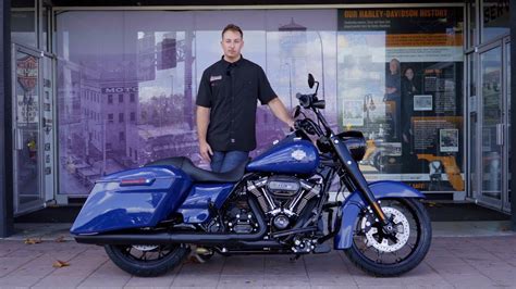 2023 Harley-Davidson Road King Special - Walkaround REVIEW - YouTube