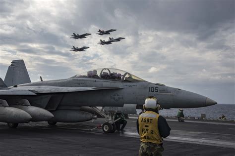 DVIDS - Images - USS Dwight D. Eisenhower Deployment [Image 34 of 34]