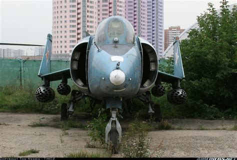 Yakovlev Yak-38 - Russia - Navy | Aviation Photo #1306411 | Airliners.net