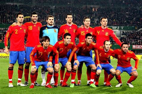 Spain beat Netherlands, 2010 | Spain football, Spain national football ...