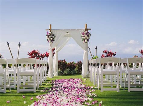 Royal Lahaina Resort | Reception Venues - The Knot