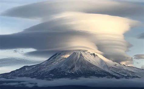 Mount Shasta’s Lenticular Clouds Looked Absolutely Stunning During NorCal’s First Winter Storm