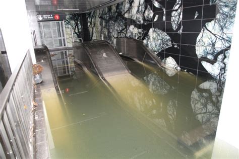 Escalator Under Water at South Ferry | Submerged Subway: Photos of New ...