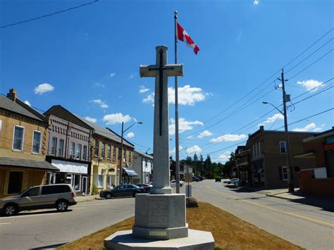 Ontario War Memorials: Ayr