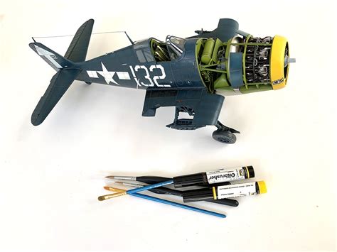 F6F5 Hellcat Aircraft (New Tool) -- Plastic Model Airplane Kit -- 1/24 Scale -- #19004 pictures ...