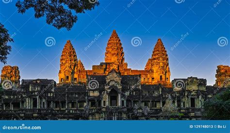 Golden Angkor Wat stock image. Image of hinduism, destination - 129748013