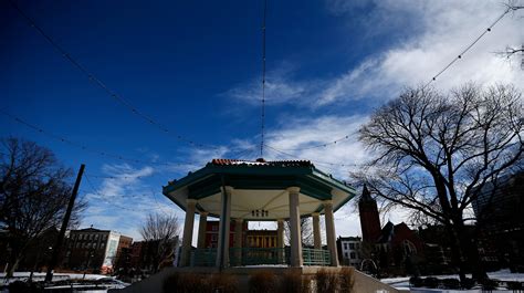 Cincinnati weather: Wintry blast brings record snow, bitter cold