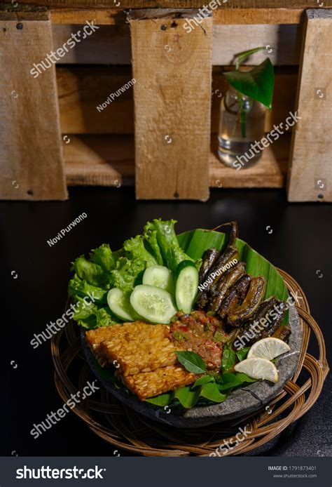 Belut Goreng Fried Eel Indonesian Traditional Stock Photo 1791873401 | Shutterstock