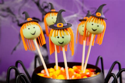 Halloween Dessert Recipe: Spooky Cake Pop Witches | 12 Tomatoes