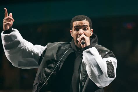 Drake Introduces Toronto Raptors at Brooklyn Nets Game: Video | TIME