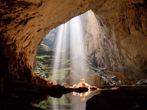 Inside the world's largest cave in Vietnam - Business Insider