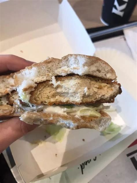 We reviewed the new KFC vegan burger - and this was our verdict - Cambridgeshire Live