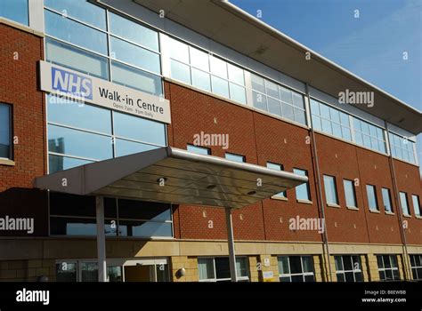 NHS Walk in Centre Stock Photo - Alamy