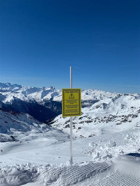 Skiing at Kronplatz in the Dolomites - Brown Eyed Flower Child