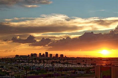 Best Phoenix Skyline Stock Photos, Pictures & Royalty-Free Images - iStock