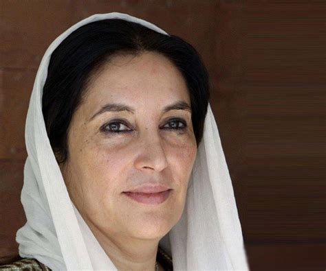 Benazir Bhutto Biography - Childhood, Life Achievements & Timeline