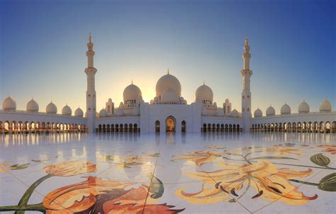 Sheikh Zayed Grand Mosque - Armani Hotels