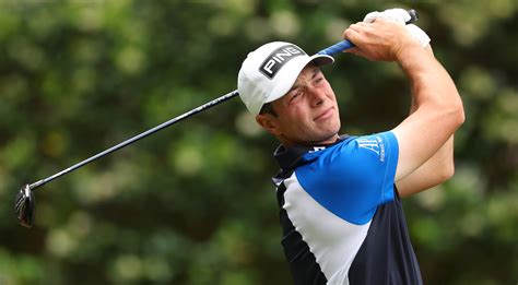 Viktor Hovland takes early RBC Heritage lead - PGA TOUR