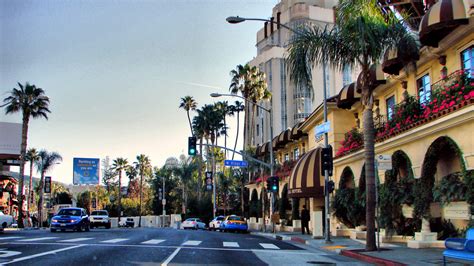 West Hollywood, Los Angeles Neighborhood Guide - Nooklyn