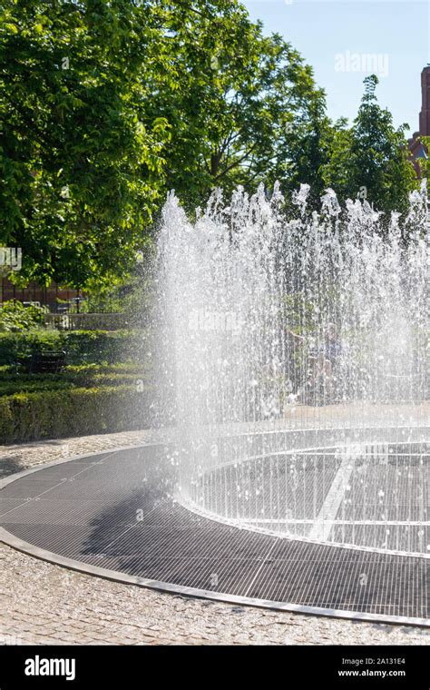 Dancing Water Fountain at Museum Park in Amsterdam Stock Photo - Alamy