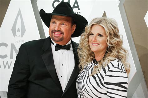 Garth Brooks and Trisha Yearwood Relationship Timeline: Details