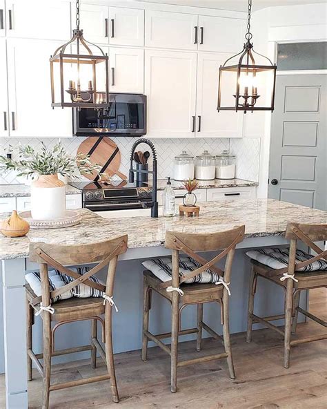 Breathtaking Kitchen Island Lighting Ideas You'll Immediately Want - Farmhousehub