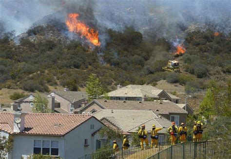 Fire prompts evacuation of California neighbourhood - The Globe and Mail