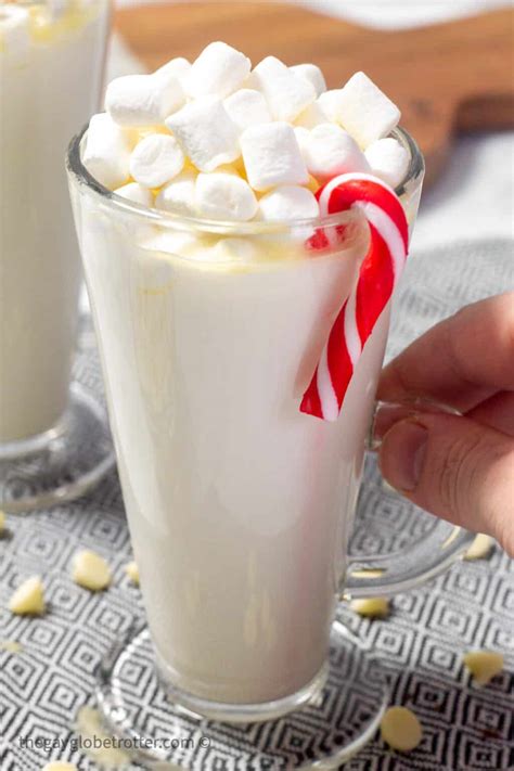 White Hot Chocolate {3 Ingredients, 15 minutes!} - The Gay Globetrotter