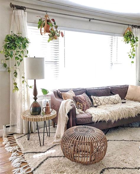 Still embracing neutral earthy vibes in our living room and loving the morning light in he ...