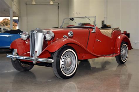 1950 MG MGTD Roadster - Dusty Cars