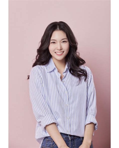 Park Soo Ryun Dead At 29: K-Drama Actress Dies After Tragic Fall From ...