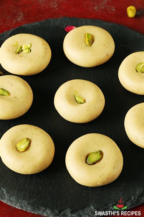 Peda Recipe (2 Ways) - Swasthi's Recipes