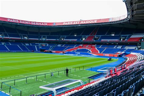 PSG Announced To Bid The Parc Des Princes Stadium - Ministry of Sport