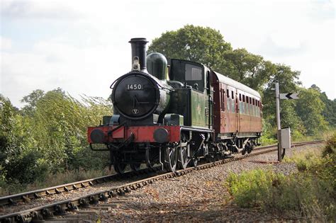 GWR 0-4-2T no 1420 with the Auto train near Tithill in October 2014. | Steam engine trains ...