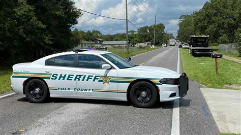 Bartow Police sergeant struck by minivan while investigating hit-and ...