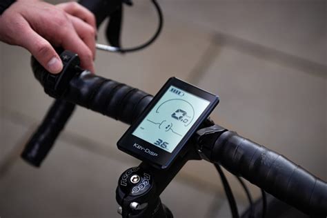 What does an eBike display do? | Avaris eBikes