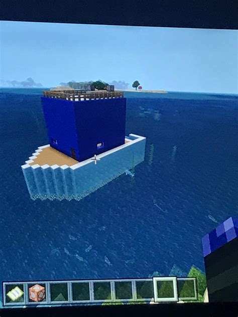 Decided to attempt to make a houseboat, I’d say this was a good first attempt. : r/Minecraft