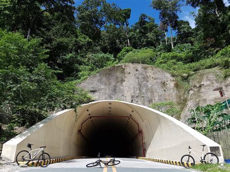 DirtyBikes: Kaybiang Tunnel (Nasugbu - Ternate Hwy, Maragondon, Cavite)