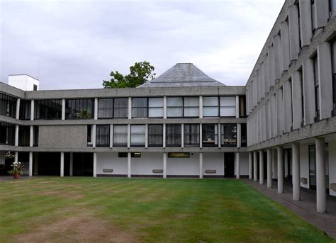 Wolfson College, Oxford | Architects; Powell & Moya, 1974. D… | Flickr