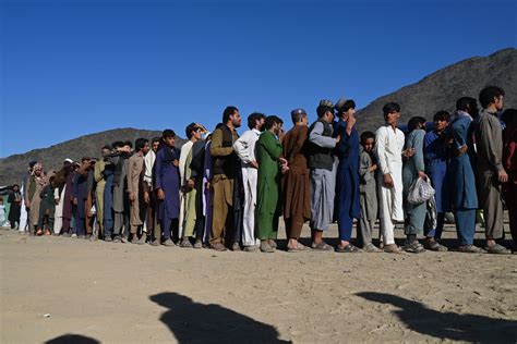 Pakistan's Expulsion of Afghan Refugees Risks Another Crisis - Bloomberg