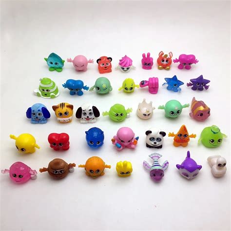 50pcs/lot cartoon mini doll toys popular kids toys gift Small mini toys ...