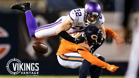 Vikings Vantage: Courtney Cronin On Bears Rivalry, 2021 Playoff Prospects