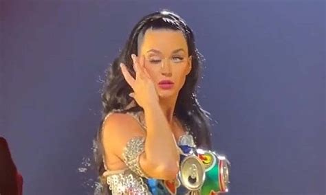 El vídeo viral de Katy Perry y su problema con un ojo