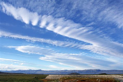 Cirrus clouds, El Calafate, Argentina | In the eastern footh… | Flickr