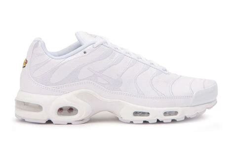 Nike Air Max Plus "Triple White" // Available Now | Nice Kicks