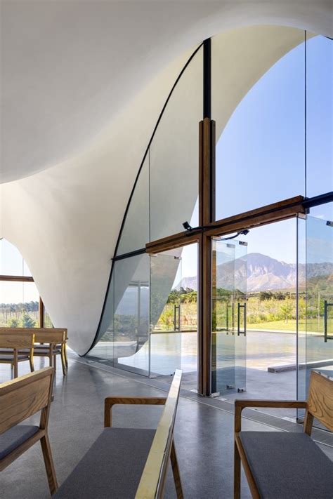 Bosjes Chapel / Steyn Studio | ArchDaily